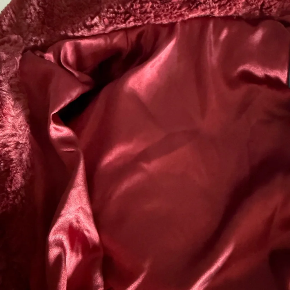 ALO Knock Out Faux Fur Jacket - Picture 10 of 10